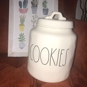 Rae Dunn cookie jar